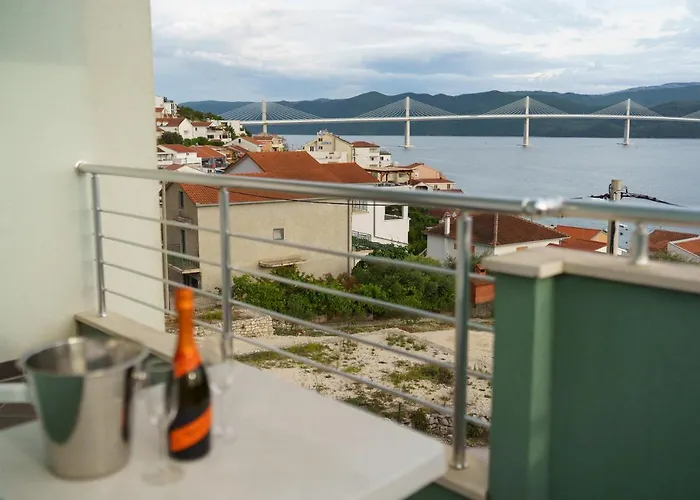 Apartment “bel Ponte” Komarna
